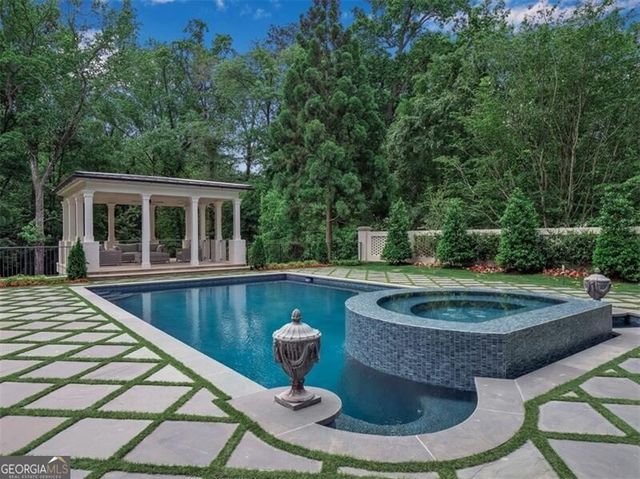 3625 Tuxedo Road NW, Atlanta, GA 30305