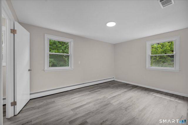 22 Settler Circle, Windsor, CT 06095