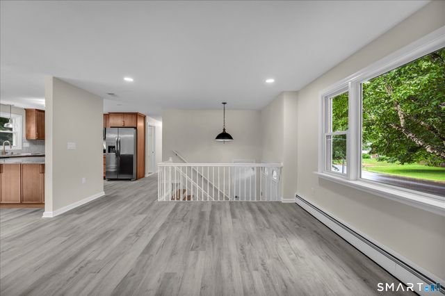 22 Settler Circle, Windsor, CT 06095