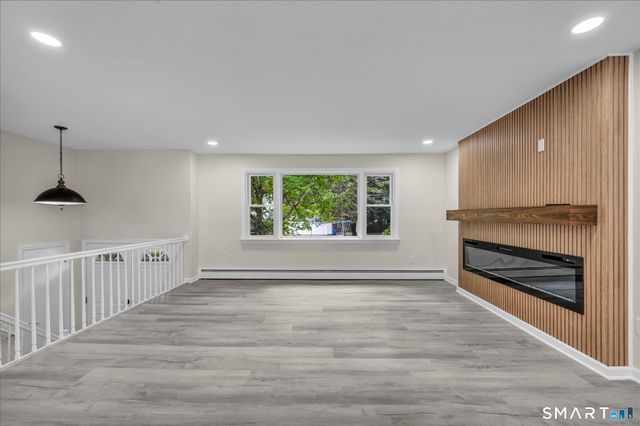22 Settler Circle, Windsor, CT 06095