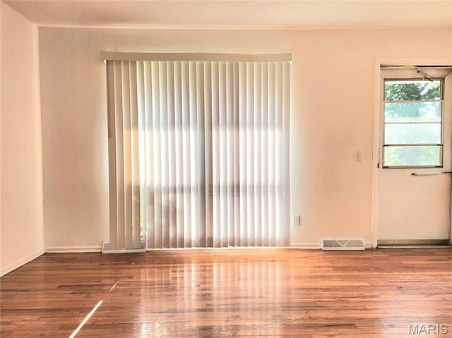 702 Vendome, Manchester, MO 63011