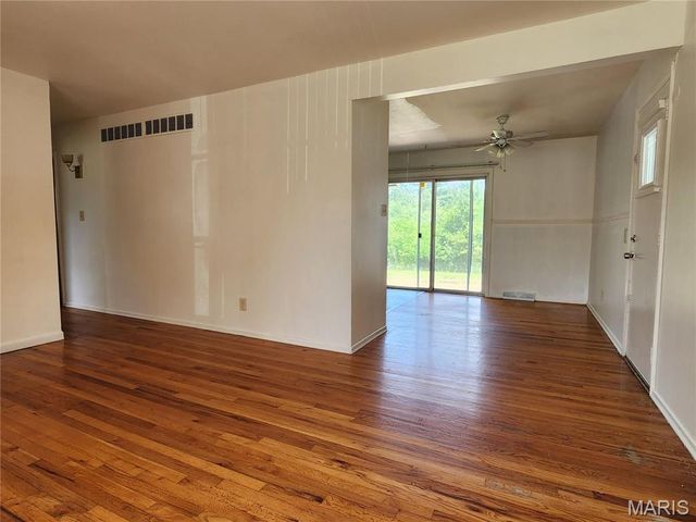 702 Vendome, Manchester, MO 63011