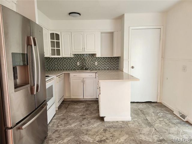 702 Vendome, Manchester, MO 63011