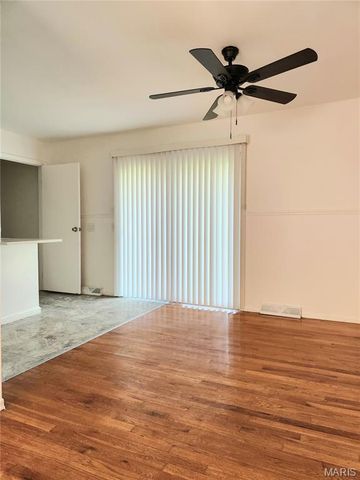 702 Vendome, Manchester, MO 63011