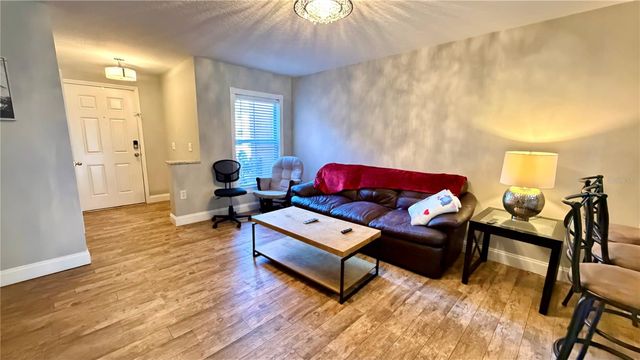 6930 HAWTHORNE TRACE LANE, Riverview, FL 33578