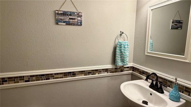 6930 HAWTHORNE TRACE LANE, Riverview, FL 33578