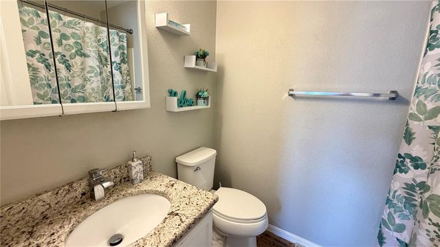 6930 HAWTHORNE TRACE LANE, Riverview, FL 33578