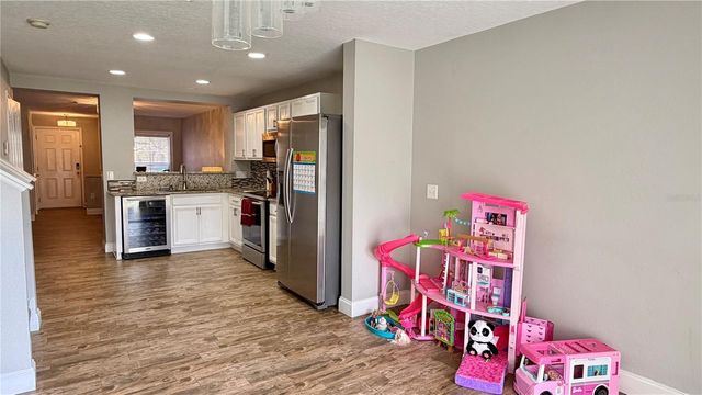 6930 HAWTHORNE TRACE LANE, Riverview, FL 33578