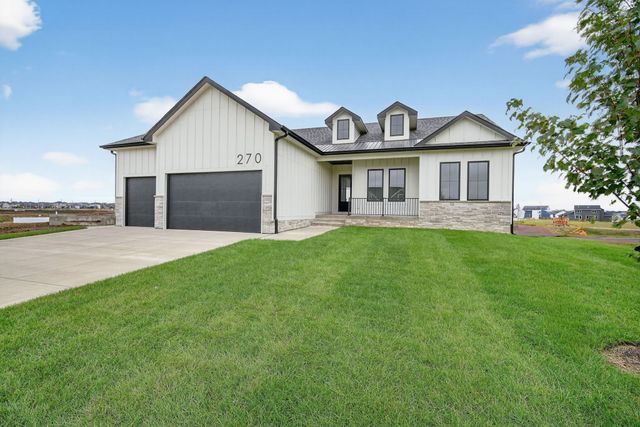 270 NW Montego Court, Waukee, IA 50263