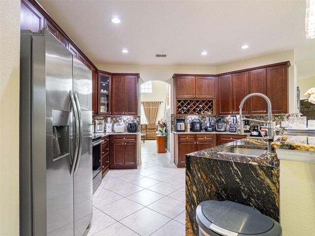 34142 MADIERA LANE, Sorrento, FL 32776