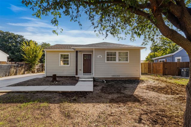 715 Scott Drive, Arlington, TX 76012