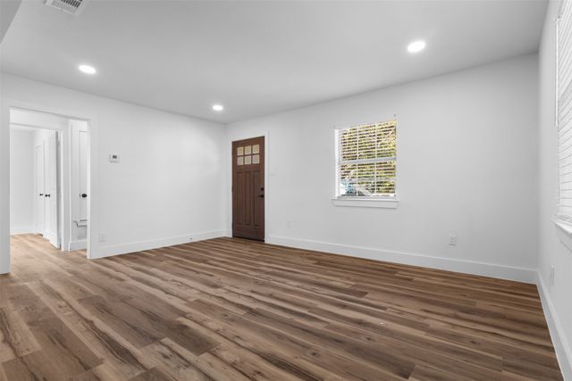 715 Scott Drive, Arlington, TX 76012