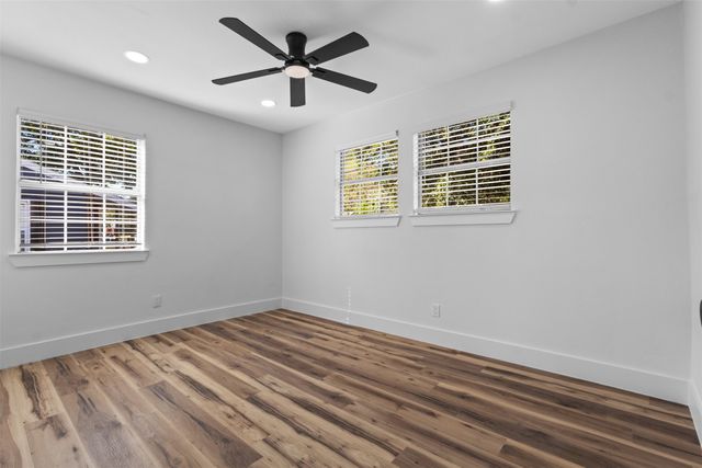 715 Scott Drive, Arlington, TX 76012