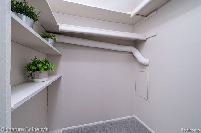 31831 Grand River Avenue 68, Farmington, MI 48336