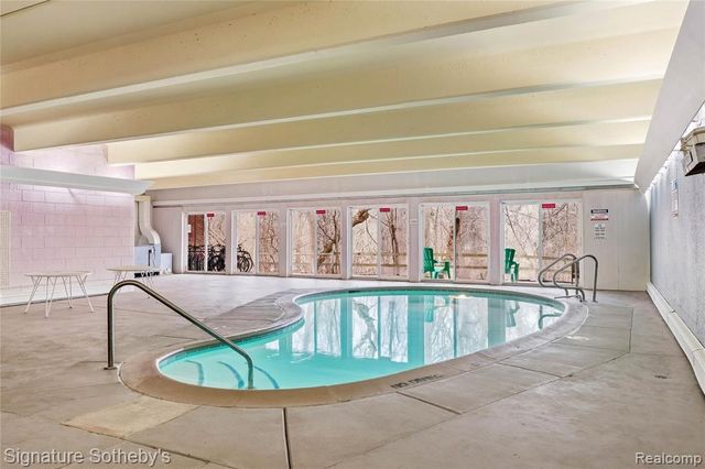 31831 Grand River Avenue 68, Farmington, MI 48336