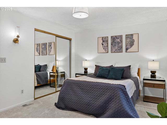 1204 N ELLIOTT Rd, Newberg, OR 97132