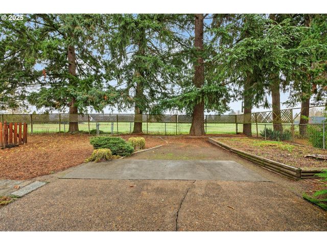 1204 N ELLIOTT Rd, Newberg, OR 97132