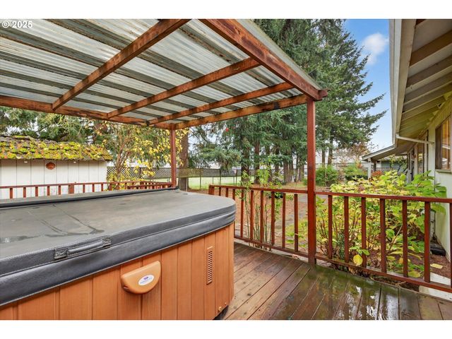 1204 N ELLIOTT Rd, Newberg, OR 97132