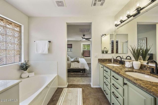 3844 E JASPER Drive, Gilbert, AZ 85296