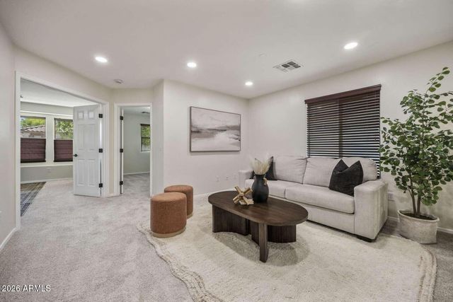 3844 E JASPER Drive, Gilbert, AZ 85296