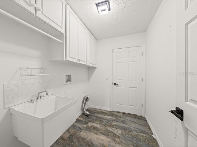 23024 OAK PRAIRIE CIRCLE, Sorrento, FL 32776