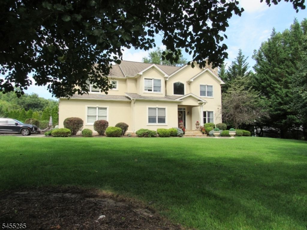 5 Pilgrim Ct, Cedar Grove Twp., NJ 07009 — exterior