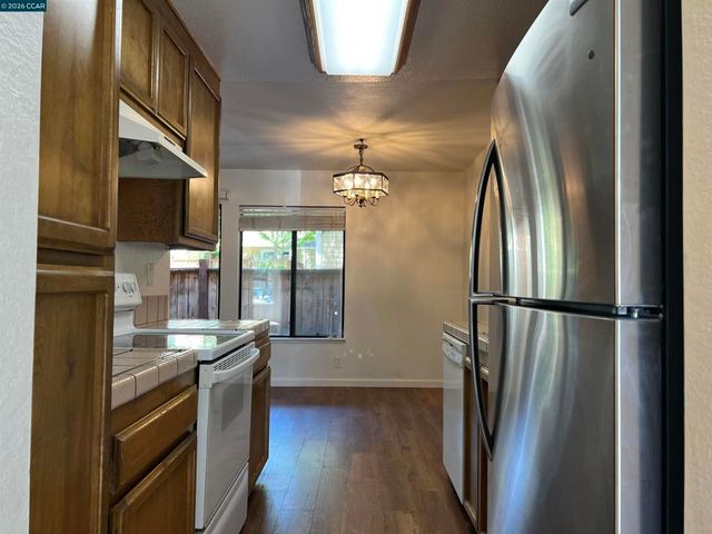 765 Center Ave, Martinez, CA 94553