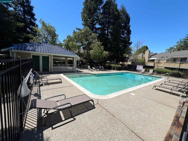 765 Center Ave, Martinez, CA 94553