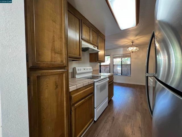 765 Center Ave, Martinez, CA 94553