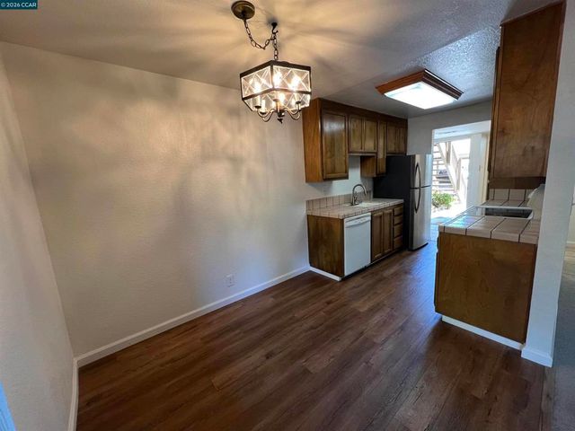 765 Center Ave, Martinez, CA 94553