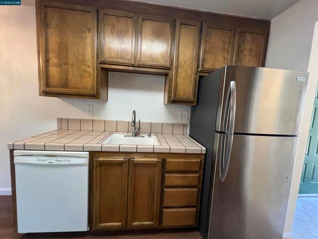 765 Center Ave, Martinez, CA 94553