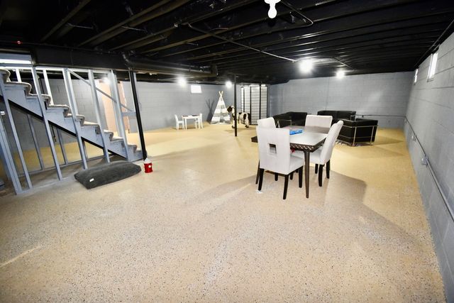 1914 Elim Avenue, Zion, IL 60099