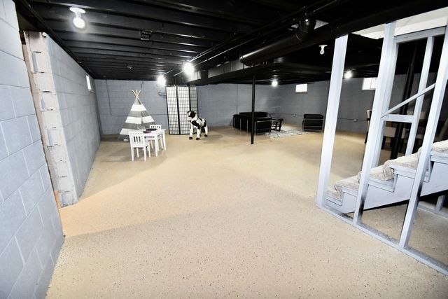 1914 Elim Avenue, Zion, IL 60099