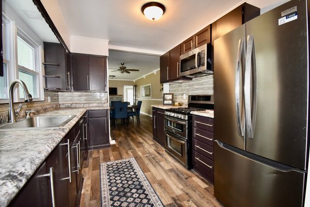 1914 Elim Avenue, Zion, IL 60099