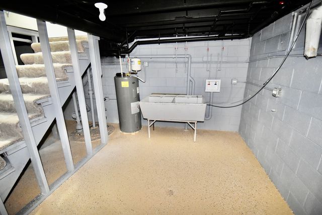 1914 Elim Avenue, Zion, IL 60099