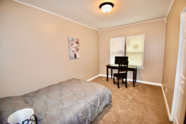 1914 Elim Avenue, Zion, IL 60099