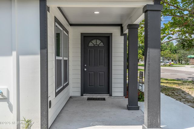 1046 LINE Street, Jacksonville, FL 32209
