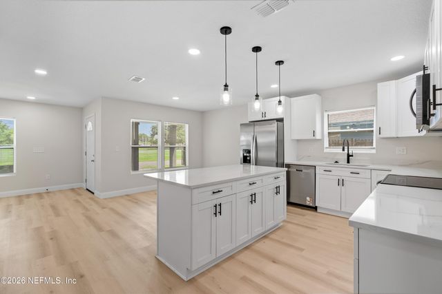 1046 LINE Street, Jacksonville, FL 32209