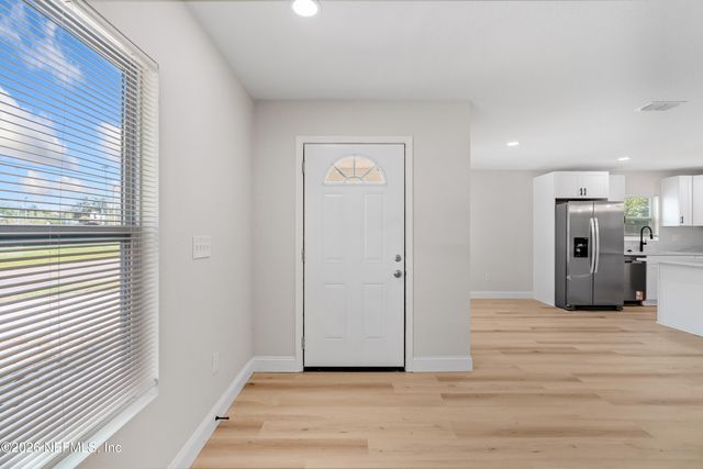 1046 LINE Street, Jacksonville, FL 32209