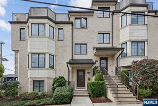 140 Cedar Street, Fort Lee, NJ 07024
