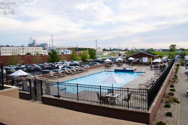 401 W Shoreline Dr Unit 223, Sandusky, OH 44870