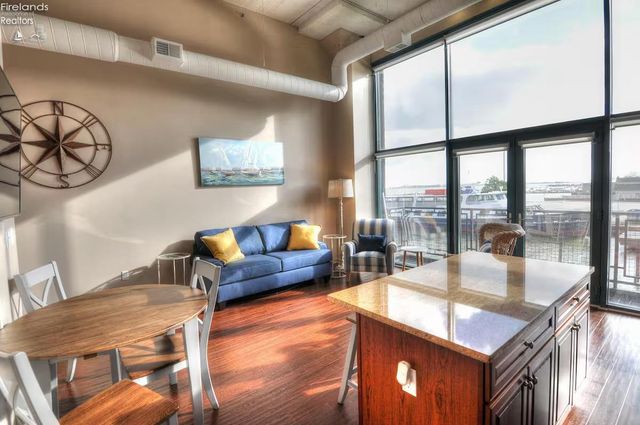 401 W Shoreline Dr Unit 223, Sandusky, OH 44870