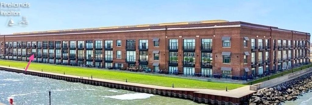 401 W Shoreline Dr Unit 223, Sandusky, OH 44870