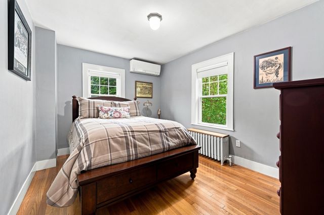 6 Geneva Rd, Melrose, MA 02176