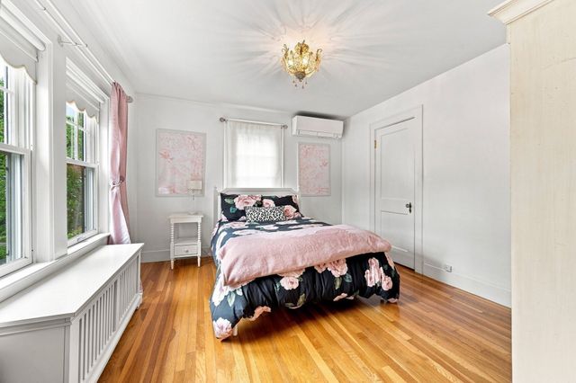 6 Geneva Rd, Melrose, MA 02176