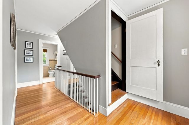 6 Geneva Rd, Melrose, MA 02176