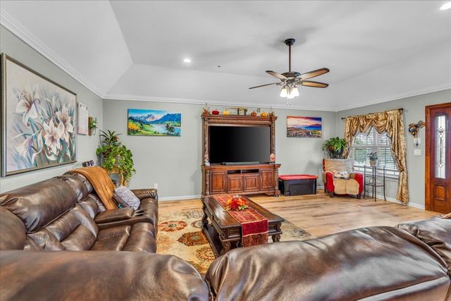 812 E Mcgee Street, Sherman, TX 75090