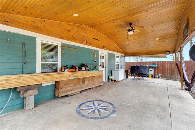 812 E Mcgee Street, Sherman, TX 75090