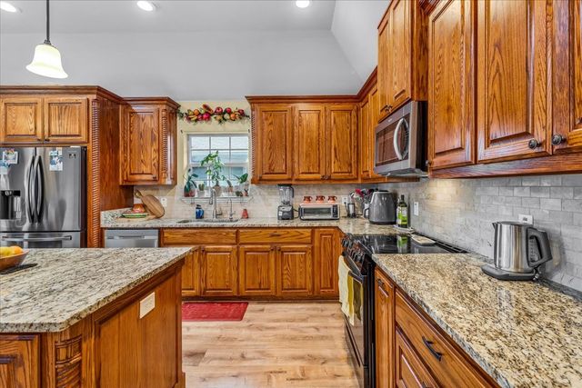 812 E Mcgee Street, Sherman, TX 75090