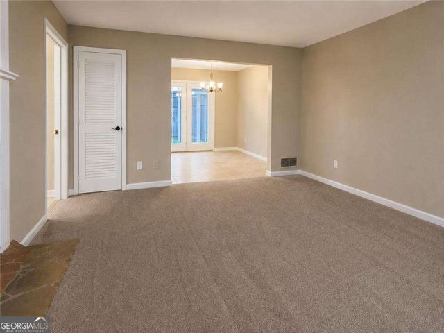 235 Chads Ford Way, Roswell, GA 30076